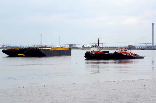 Tugs & Lighters Moored at Erith