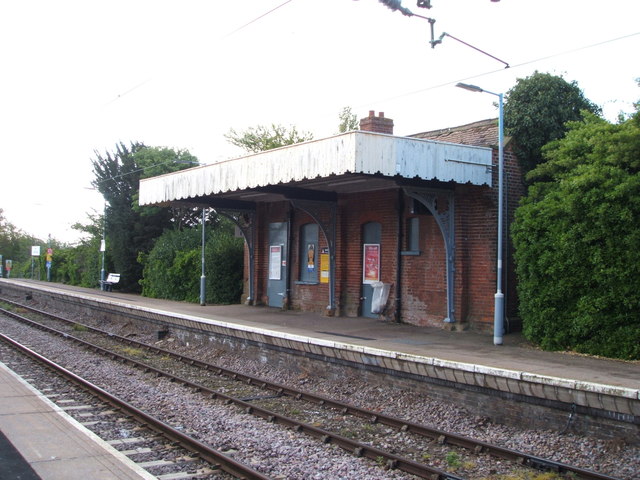 Kirby Cross railway station © JThomas :: Geograph Britain and Ireland