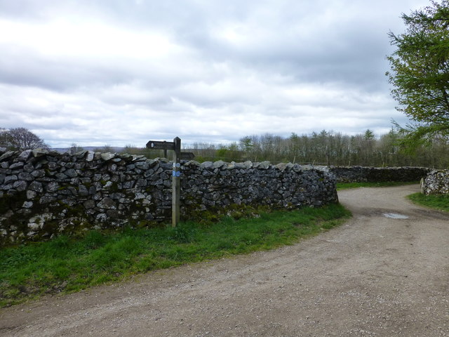 Fingerpost on the Pennine Bridleway