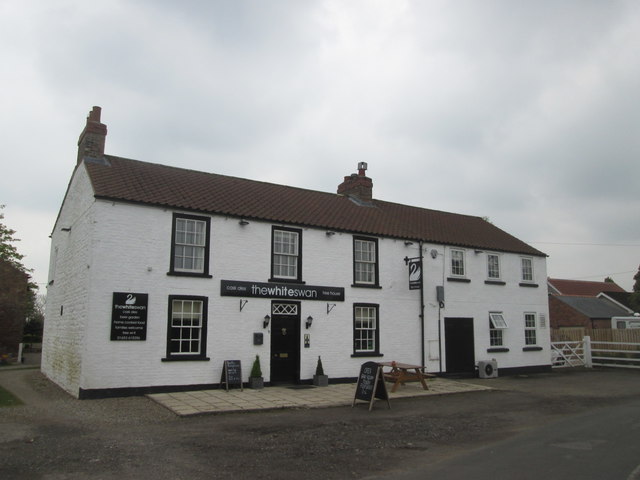 The White Swan at Thornton-le-Clay