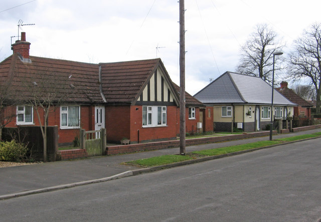 Glapwell - bungalows on Park Avenue