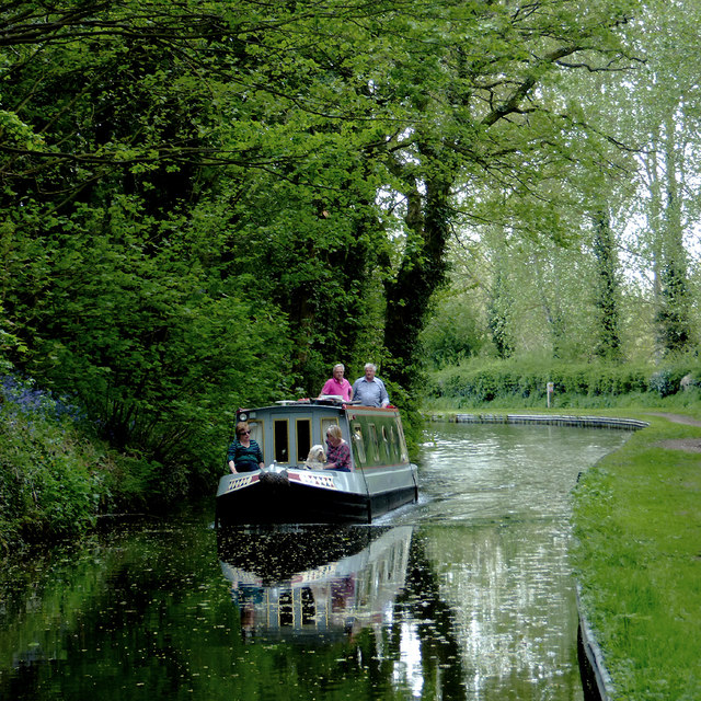 Canal south of Greensforge Lock, Staffordshire