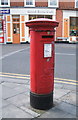 George V postbox on High Street, Walton on the Naze