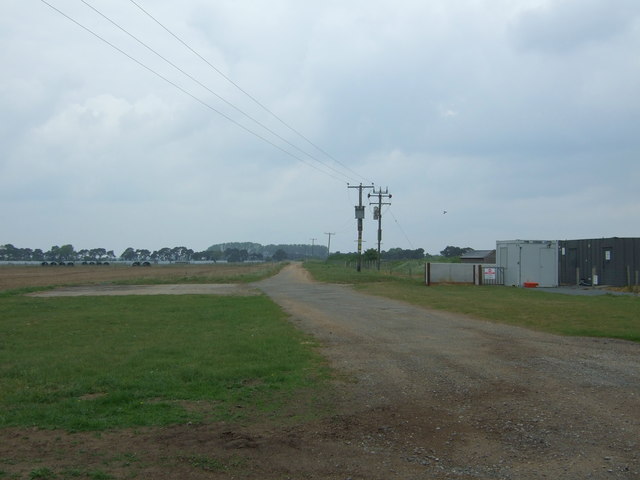 Farm track near Caldecote East Farm