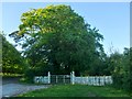 Disused entrance to New Manor Farm