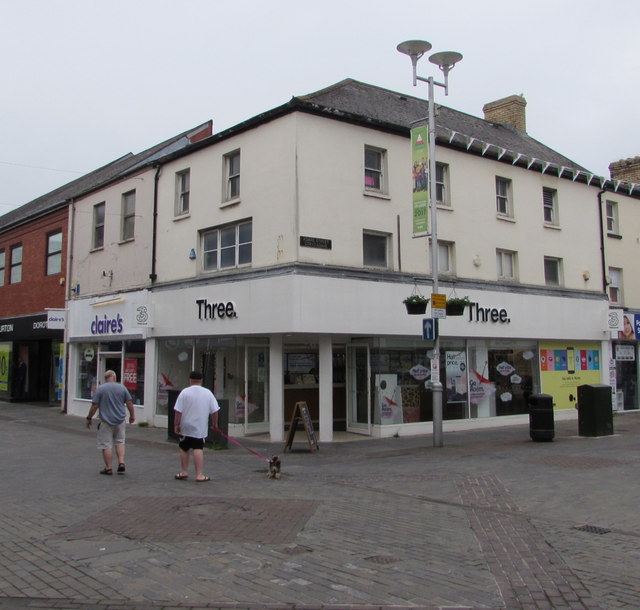 Three mobile phone shop on a Bridgend town centre corner