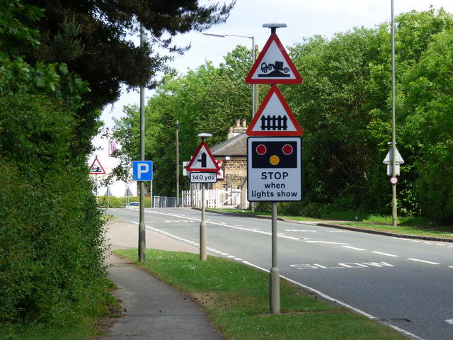 Level Crossing Sign C Thomas Nugent Geograph Britain And Ireland