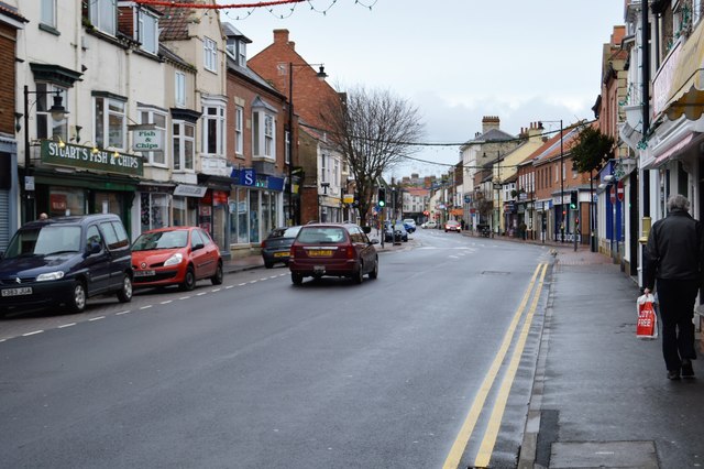 Middle Street South © N Chadwick :: Geograph Britain and Ireland