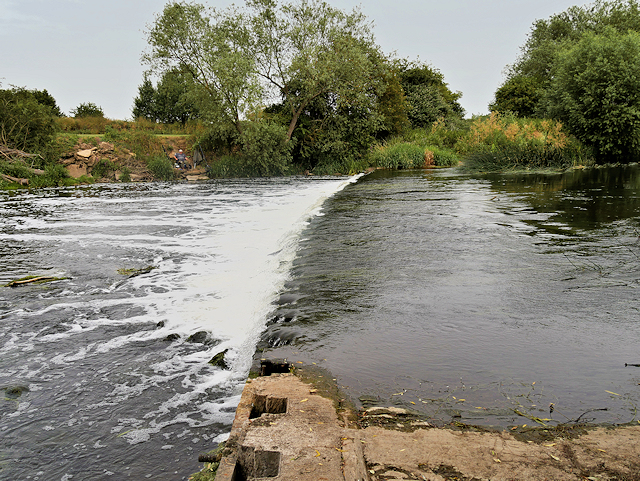 River Avon Ford And Weir At Offenham © David Dixon Cc By Sa20