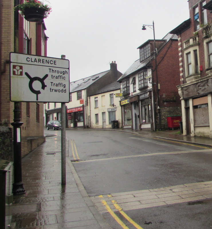 Directions sign in Pontypool town centre © Jaggery cc-by-sa/2.0 ...