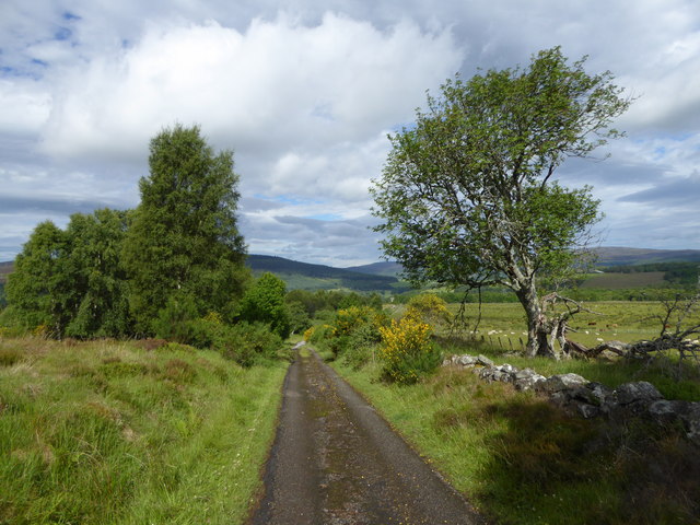 Speyside Way above car park at Auldich