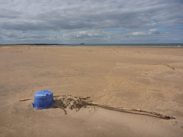 Coastal East Lothian : There's A Hole In My Bucket