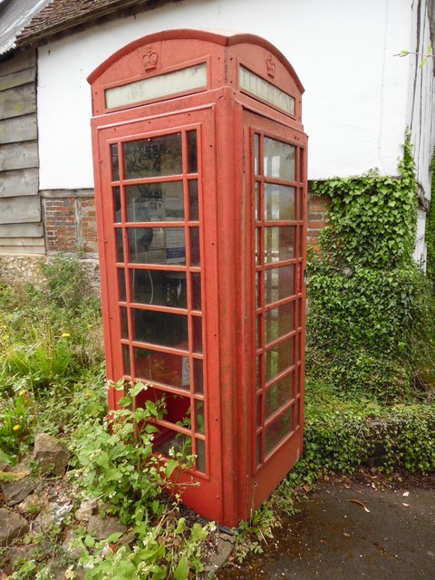 Former K6 Telephone Box in Kingston Blount