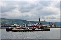 NS2059 : The 'Waverley' paddle steamer at Largs Pier by Alan Reid