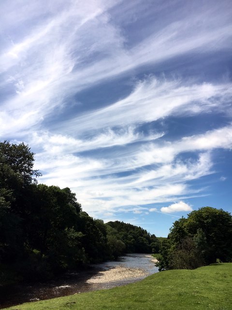 Cirrus clouds above the River Wharfe