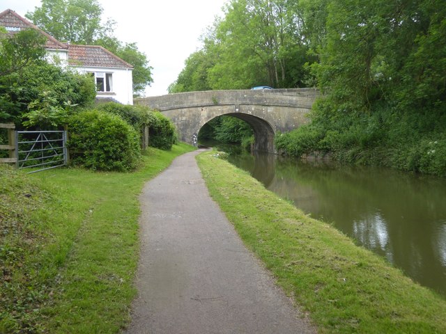 Stokeford Bridge over canal