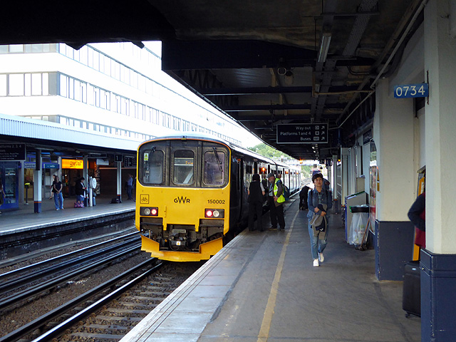 A train from Cardiff at Southampton