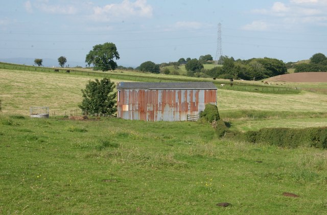 Rusty shed beside South Craigton