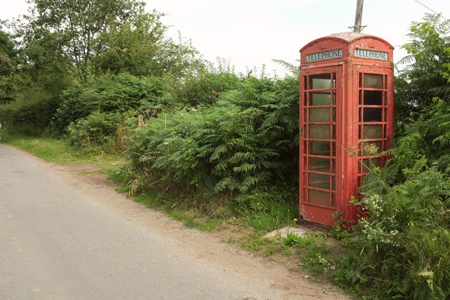 Telephone box, Gidleigh