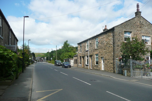 Todmorden Road (A6033) Summit,... © Humphrey Bolton :: Geograph Britain ...