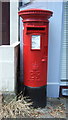 Elizabeth II postbox on Killigrew Street, Falmouth