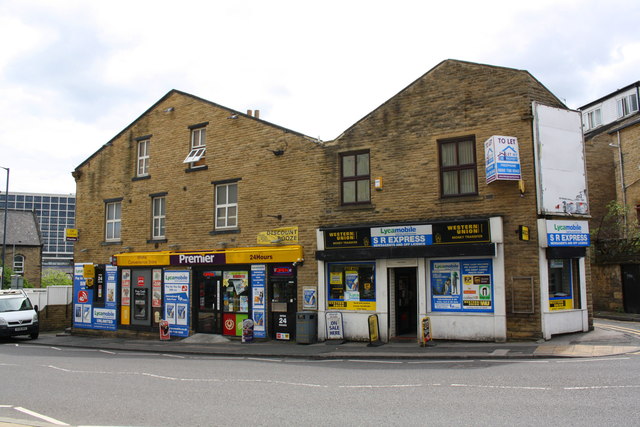 Premier Off licence and SR Express Roger Templeman cc by sa