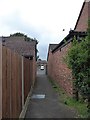 Footpath from Moggs Mead to Marden Way