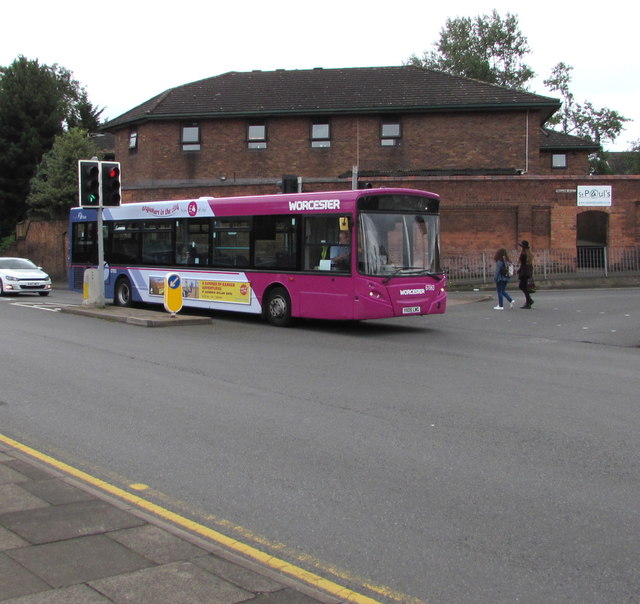 worcestershire bus travel