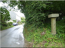 SX0673 : Guidepost at Longstone by Rod Allday