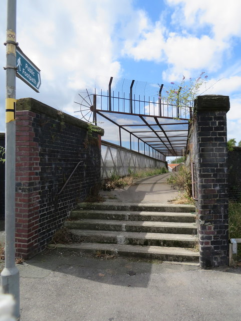 Oriel Road footbridge to Glendower Street, Kirkdale