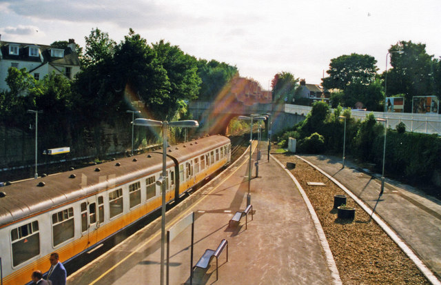 Lewes station, westward towards Brighton, 2000