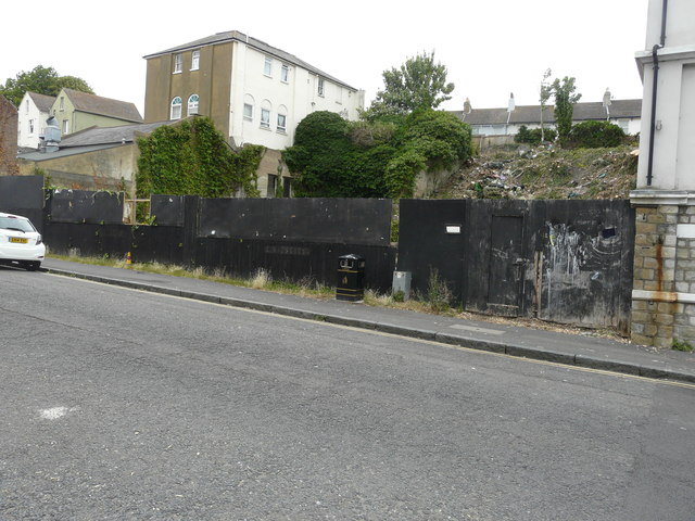 Derelict site, Tontine Street
