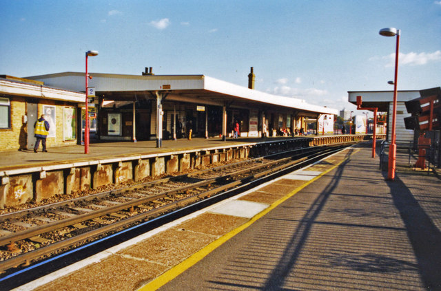 Lewisham main station, 2001: SE on the Mid-Kent lines