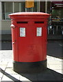 Double aperture Elizabeth II postbox on Essex Road, London N1