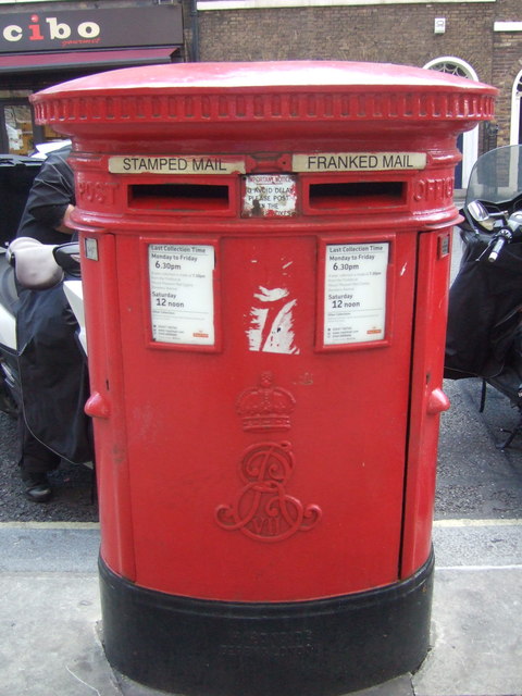 Double Edward VII postbox on Gray's Inn Road, London WC1