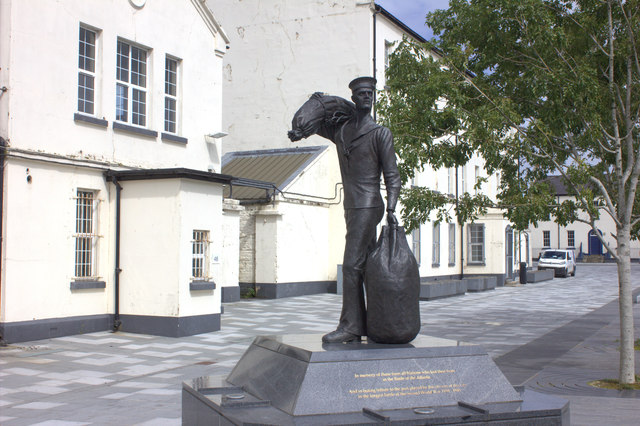International Sailor statue, Derry