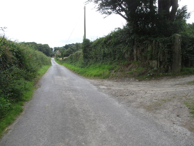 Mountain Road approaching Ballyherly Wood
