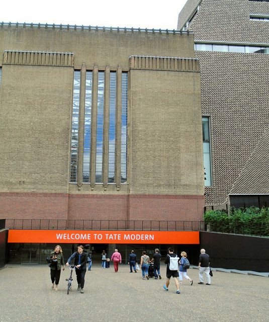 Entrance to Tate Modern