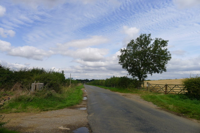 Bridleway crossing the Sproxton-Saltby road