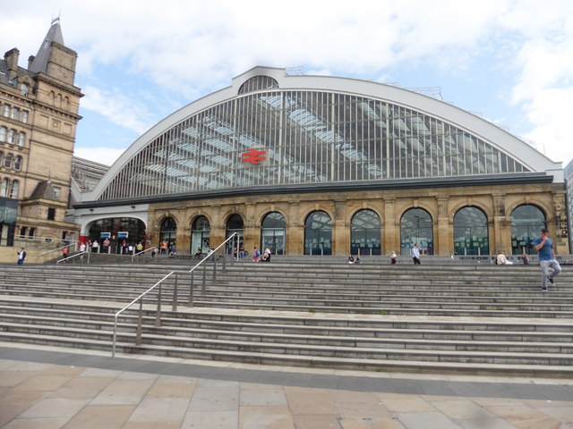 Main entrance, Liverpool Lime Street railway station