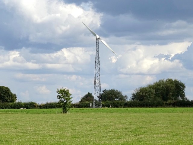 Wind turbine at Hall Farm