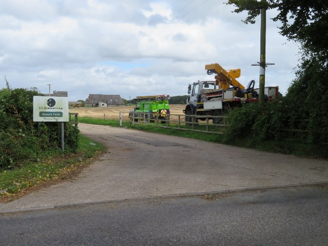 Work on the electrics - Breach Farm gate