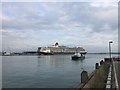 SU4210 : RMS Queen Elizabeth pulling away from Southampton's Ocean Dock by Paul Coueslant