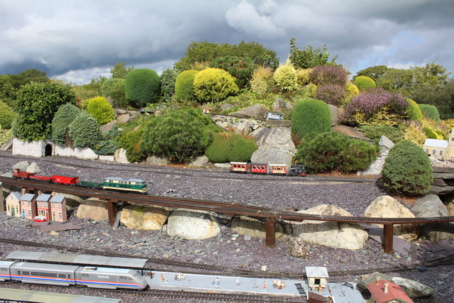 Model railway at Gypsy Wood Park (2)