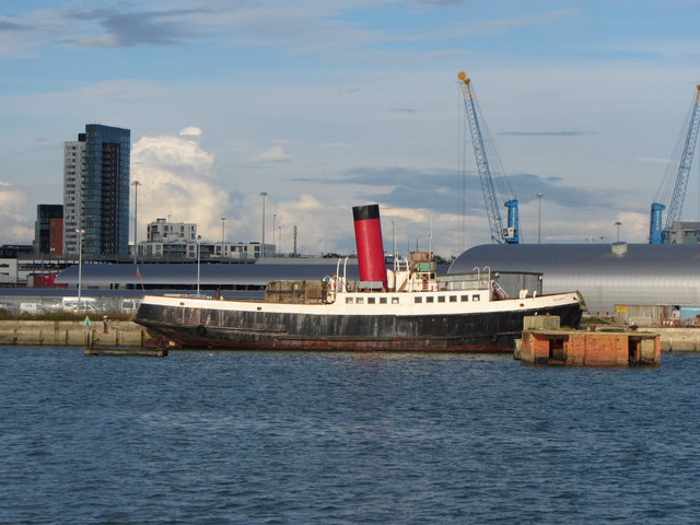 Tug tender Calshot at Southampton