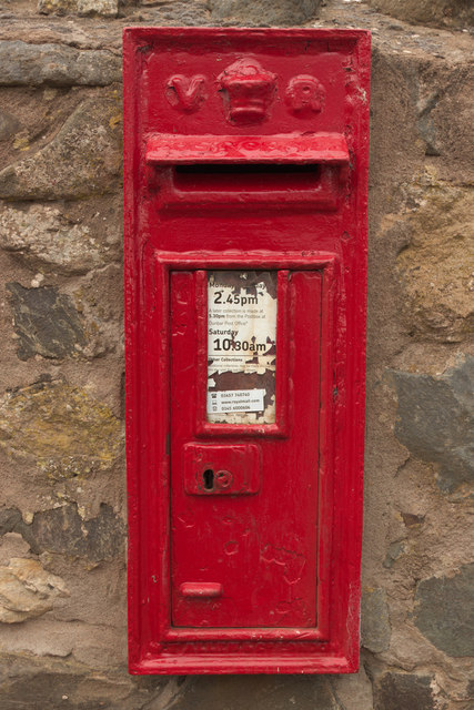Victorian Postbox, Cove