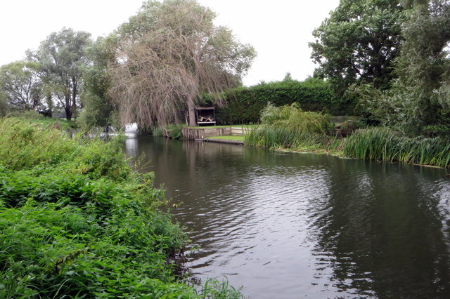 Clapham Green, Bedford - area information, map, walks and more