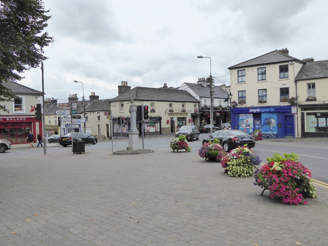 Town Square Kildare Oliver Dixon Cc By Sa 2 0 Geograph Ireland   5524618 635fc309 