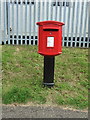 Elizabeth II postbox on Ayton Road, Wymondham