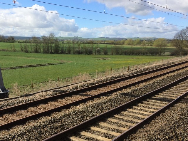 View from a Reading-Swindon train - Fields near Denchworth